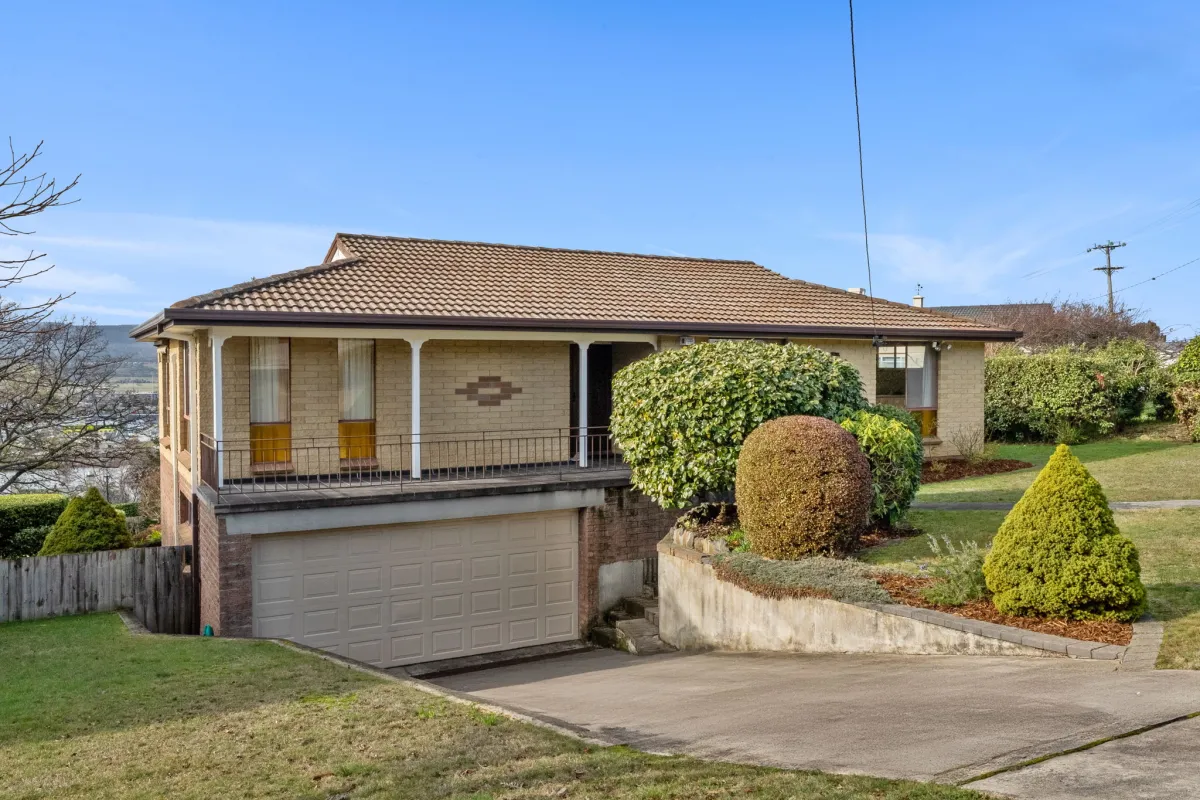 8 Floreat Crescent