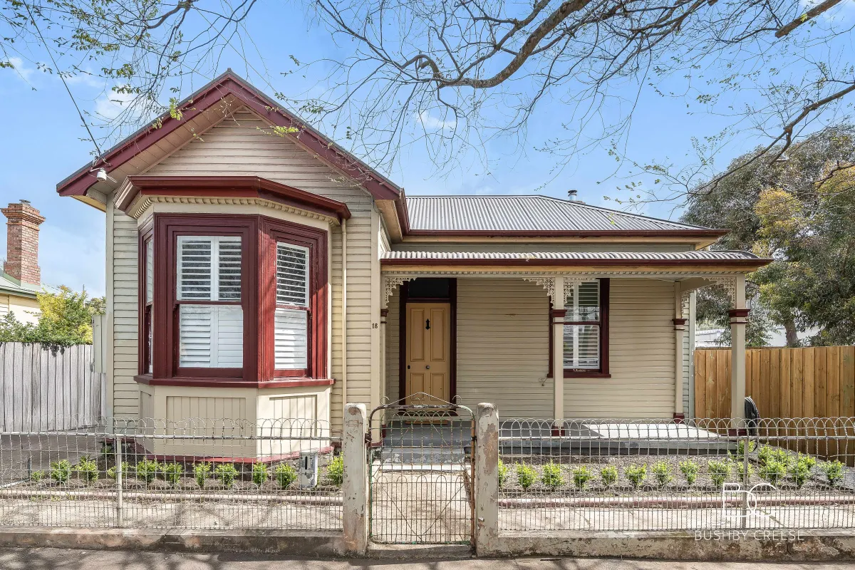 18 Lawrence Street