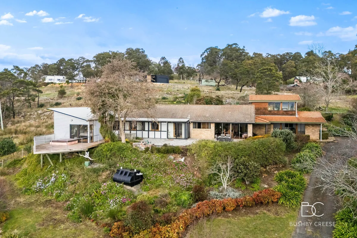 2 Stephensdale Drive