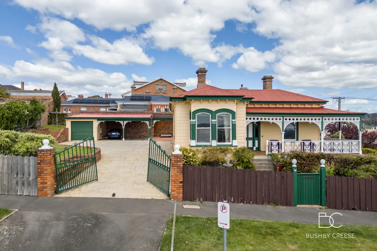 15 Balfour Street